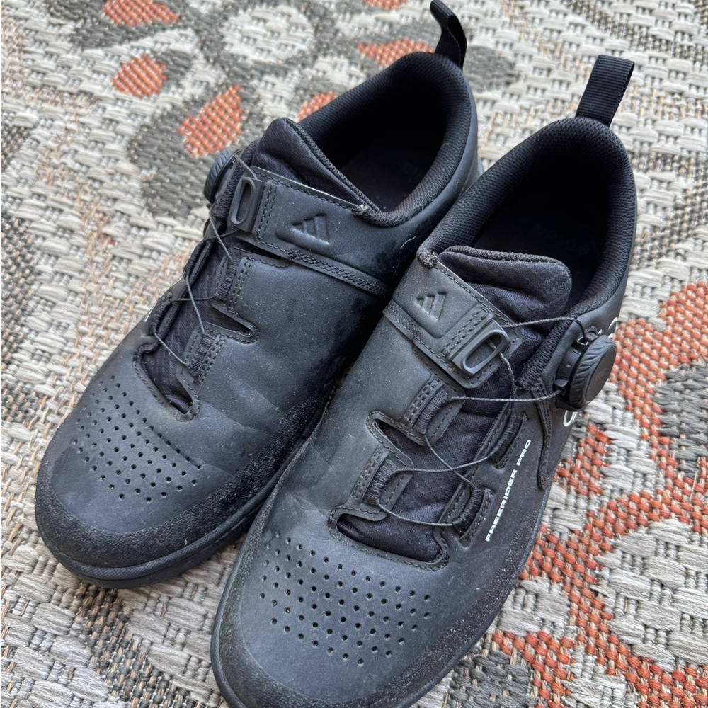 Adidas Freeride Pro BOA (US Women’s 10.5 / EU 43 1/3 / UK 9)